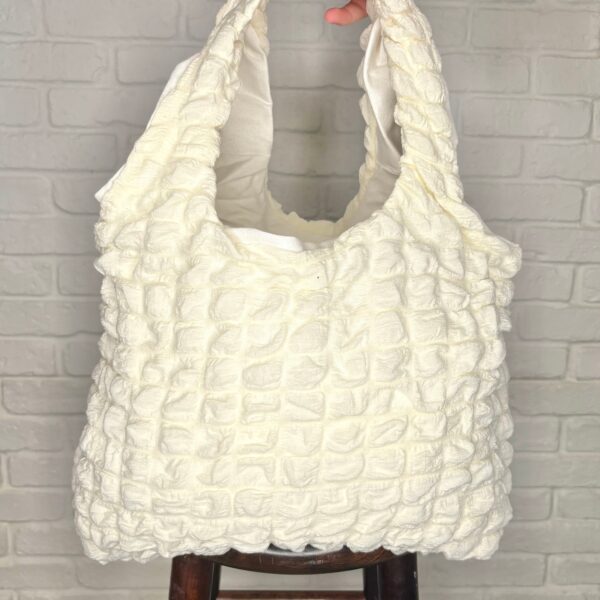 Day Out Cloud Tote Bag In Cream