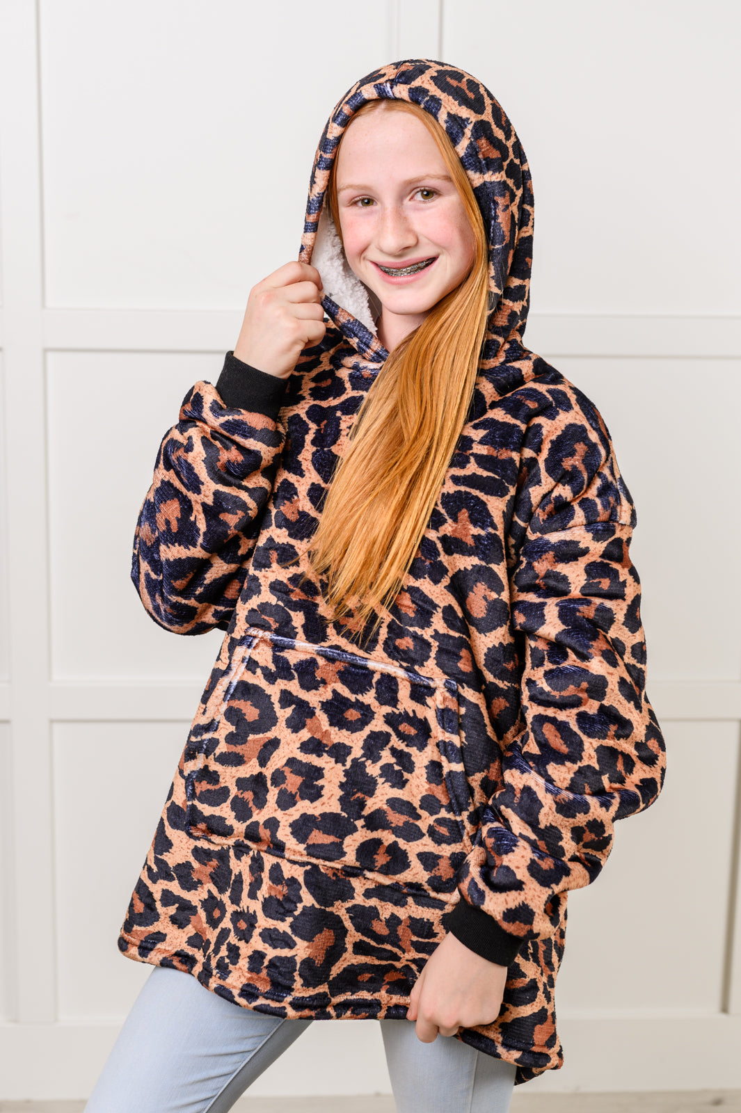 KidsOversizedHoodieBlanketinLeopard5